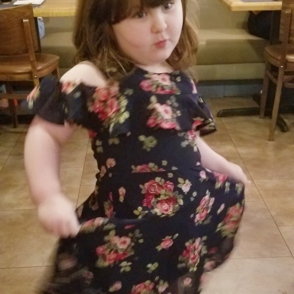 Meet your Posher, Chloe grace - Picture 4 of 4